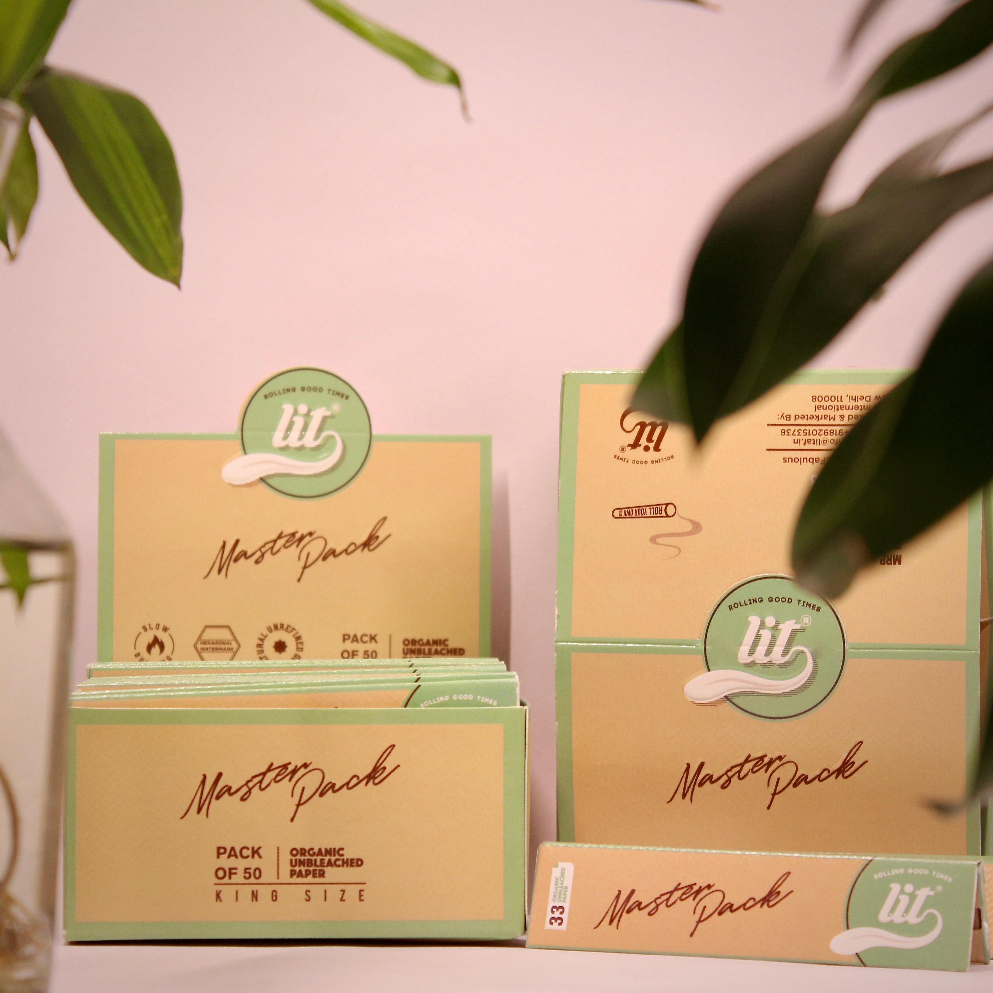 Master Pack brown 50 booklet box | Lit